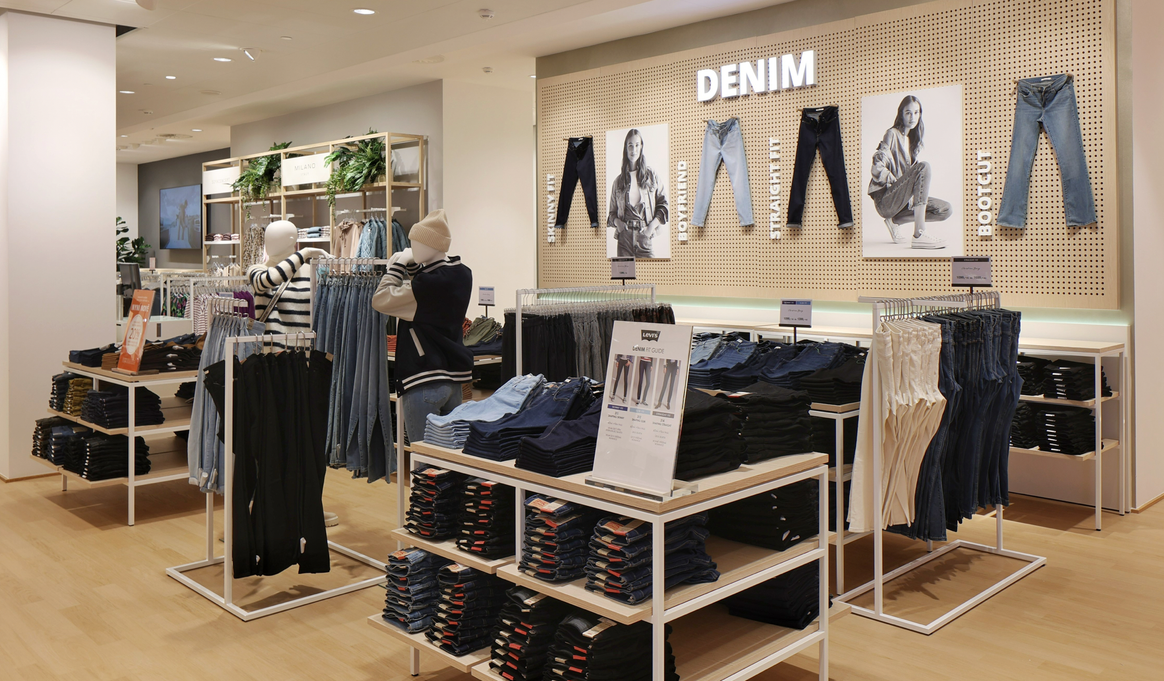 Peek & Cloppenburg store in Prague