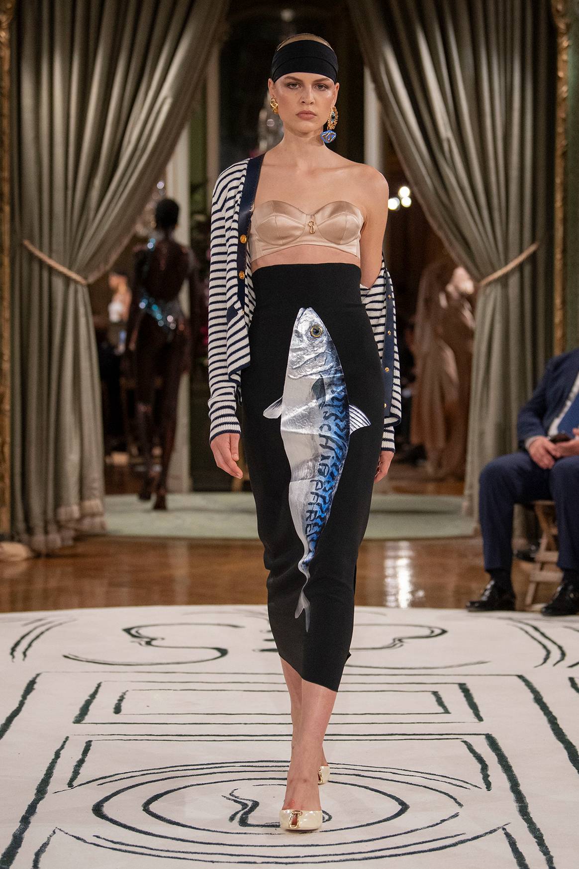 Schiaparelli, colección de mujer de prêt-à-porter para la temporada Primavera/Verano SS24.