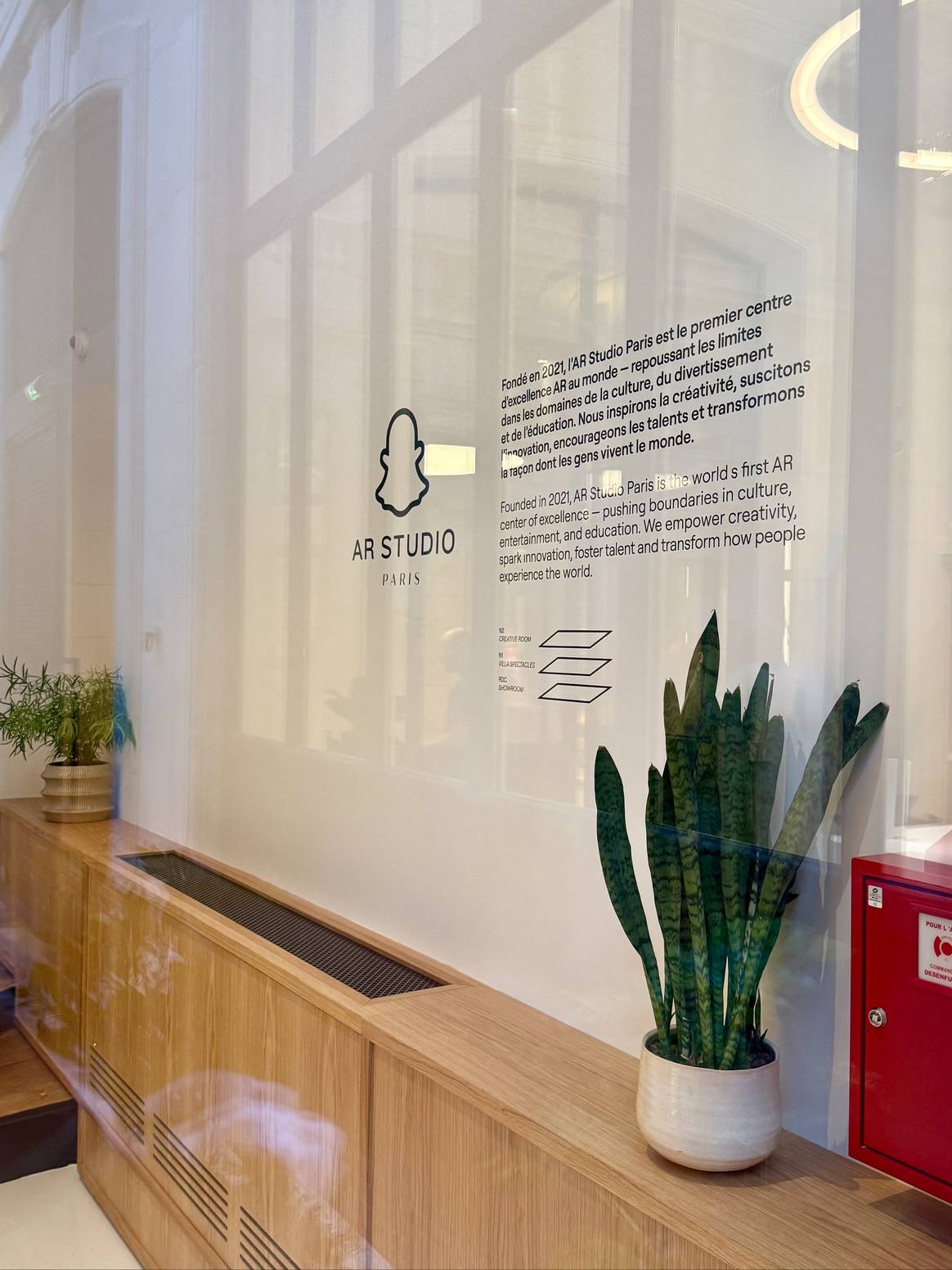 L'AR Studio, au rez-de-chaussée du siège parisien de Snap Inc.