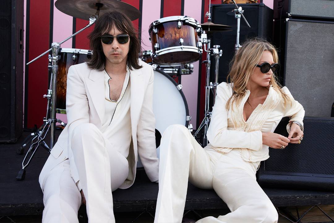 Colección cápsula de Kate Moss y Bobby Gillespie para Zara, para la temporada Primavera/Verano 2025. Fotografía de campaña.