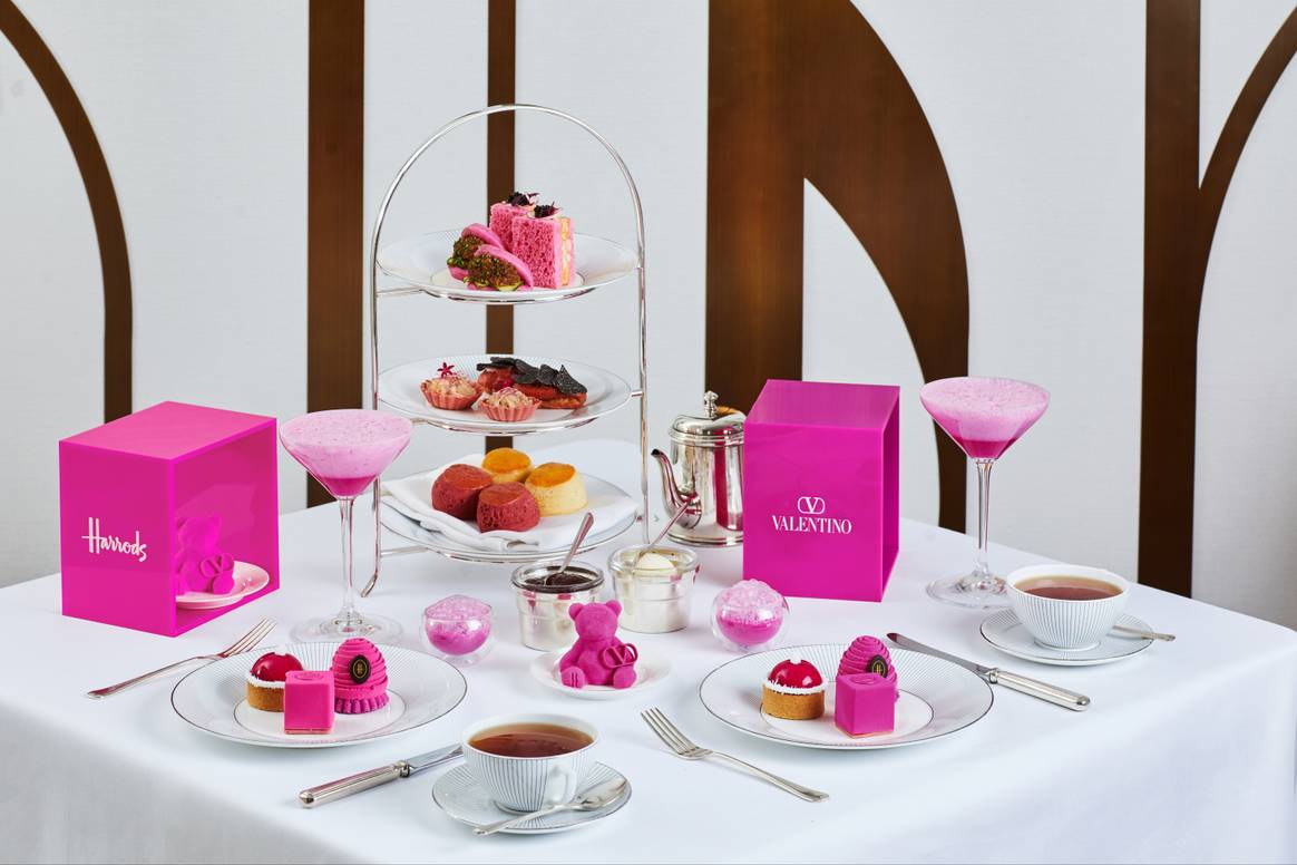 Valentino Christmas afternoon tea at Harrods, China