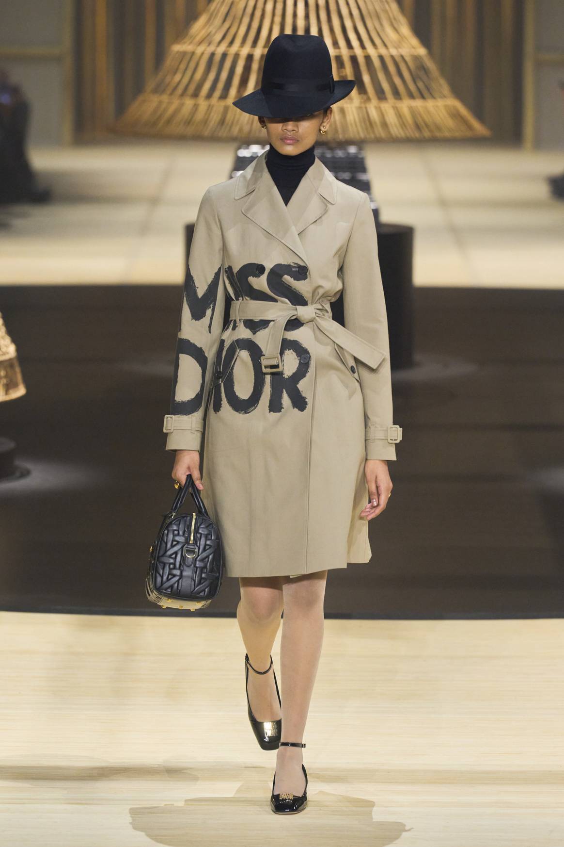 Christian Dior FW24/ Look 3