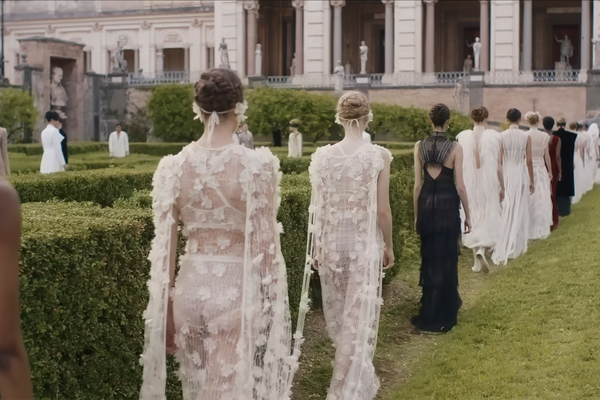 Video: la magnificenza del barocco in mostra nella collezione Dior Cruise 2026