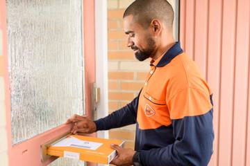 PostNL stelt extra bezorgdag in wegens verwachte drukte voor feestdagen