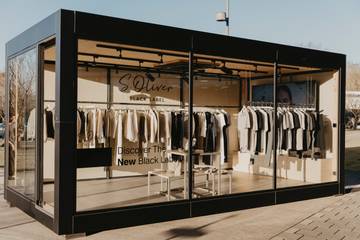 S.Oliver Black Label tourt mit Pop-up-Container 