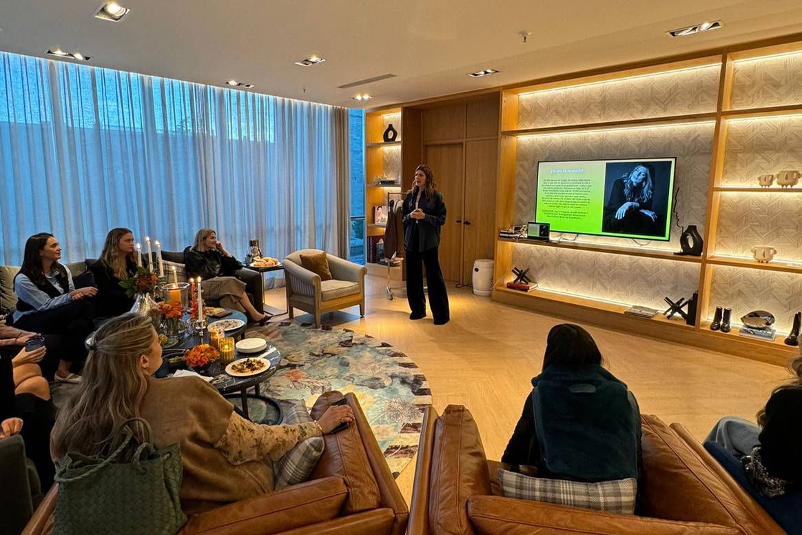 Primera cita de los encuentros para “personalidades de alto perfil” mexicanas organizadas por El Corte Inglés junto a Sara Galindo, el 24 de octubre de 2024.