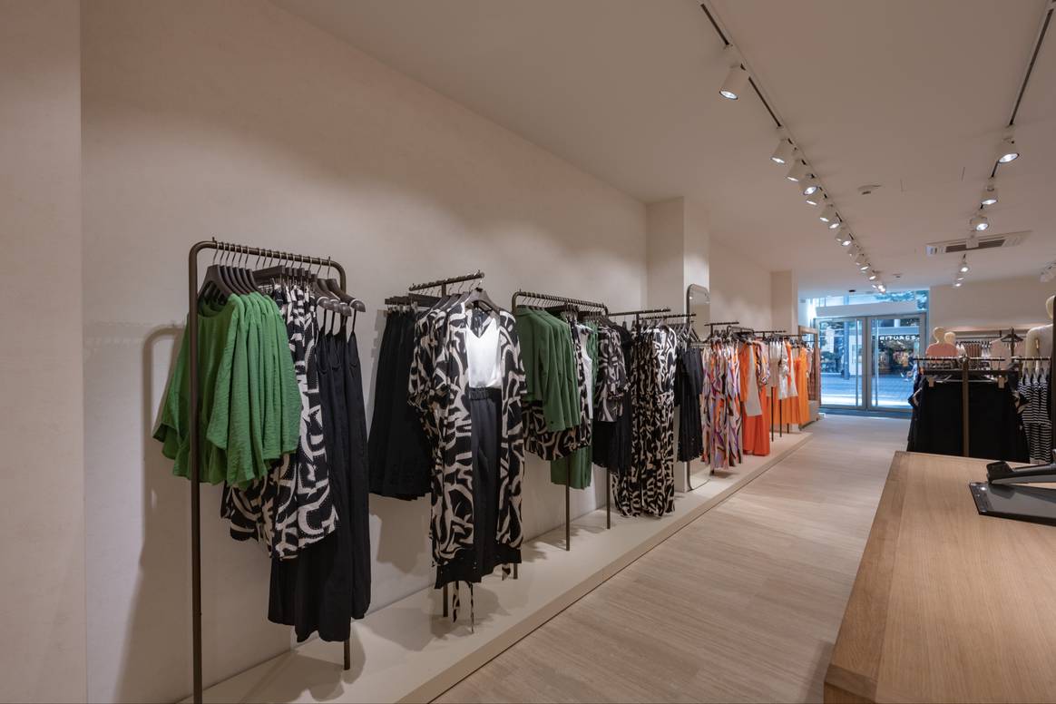 Comma store in Mannheim, Germany / Comma