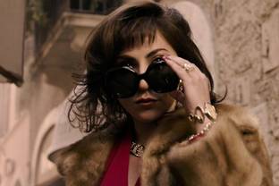 Primeras imágenes y tráiler de “House of Gucci”: con Lady Gaga, Adam Driver, Al Pacino, Salma Hayek… 