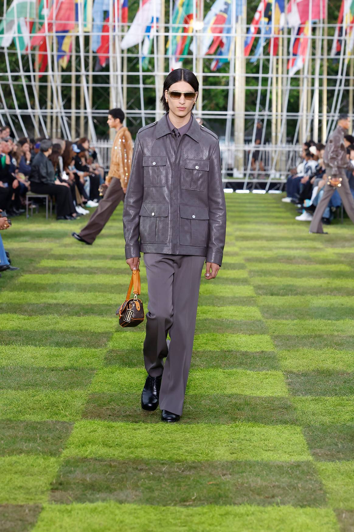 Louis Vuitton, colección moda-hombre para la temporada Primavera/Verano 2025.