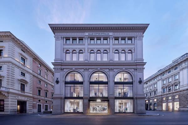 Zara riapre lo store romano di Palazzo Bocconi