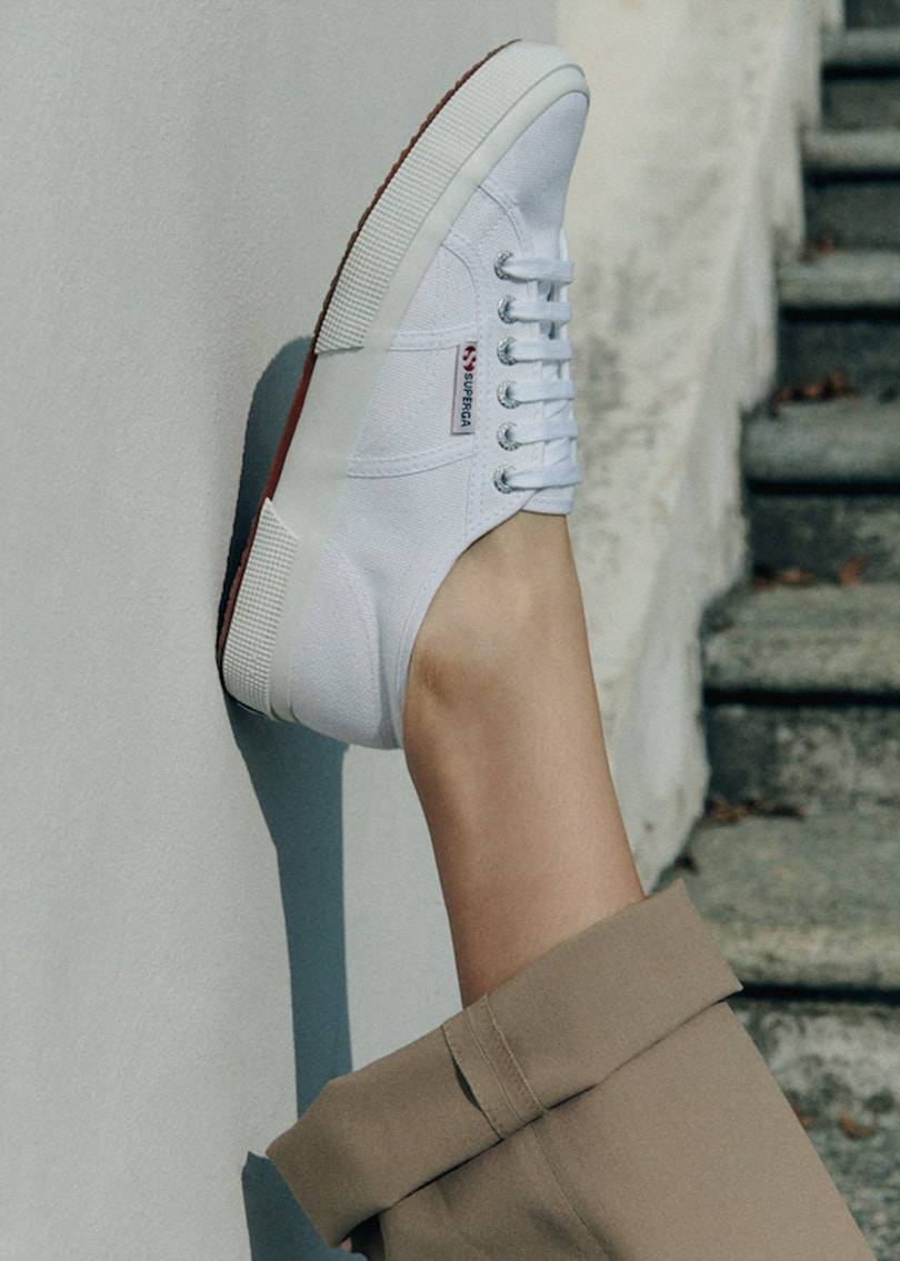 Turijns cultlabel Superga brengt verkwikkende hommage aan Italiaanse heritage