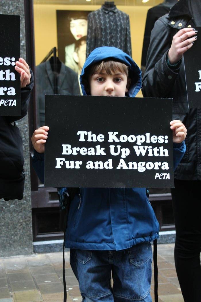 AlexandAlexa called out for falling to keep fur-free promise