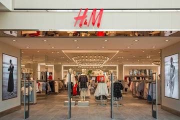 Hennes & Mauritz kehrt im dritten Quartal in die Gewinnzone zurück