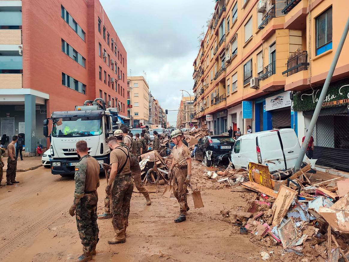 Localidad del área metropolitana de Valencia afectada por las inundaciones provocadas por la DANA durante la tarde-noche del 29 de octubre de 2024.