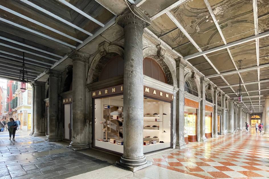 Diesel, Jil Sander, Maison Margiela e Marni aprono a Venezia, in piazza San Marco
