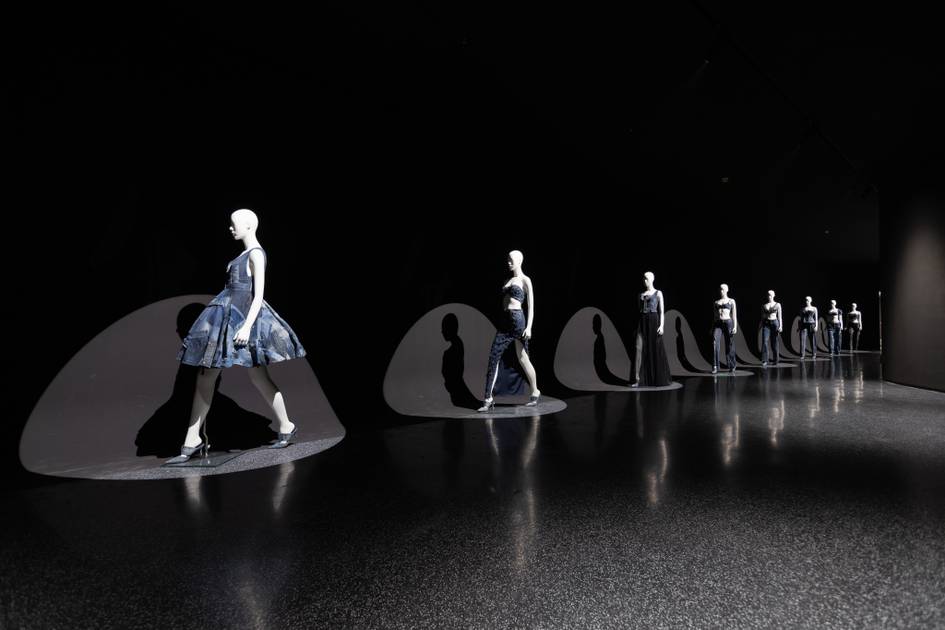 Central-Saint-Martins-kooperiert-mit-Miss-Sixty-f-r-zirkul-res-Denim