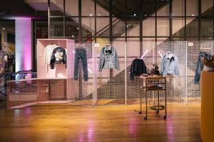 Esprit envisage de quitter le marché de la Grande Chine pour relancer son activité en difficulté