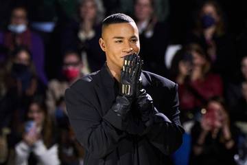 Roban la colección de Balmain a 10 días de su desfile en París