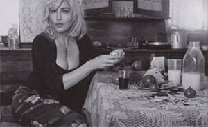 Madonna en "ama de casa" para D&G