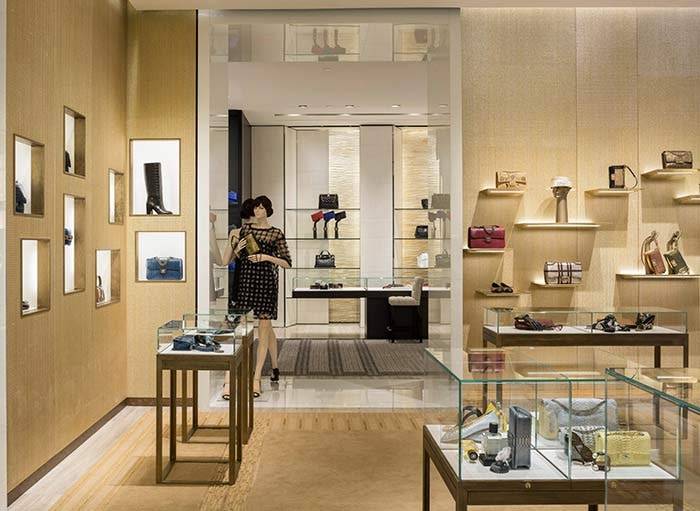 Quanto devono vendere Adidas, Chanel e Moncler nelle vie più care dello shopping