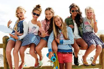 Eigen winkel voor Junior collectie America Today