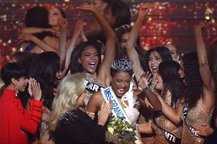   Angélique Angarni-Filopon, première Miss France de l'histoire trentenaire