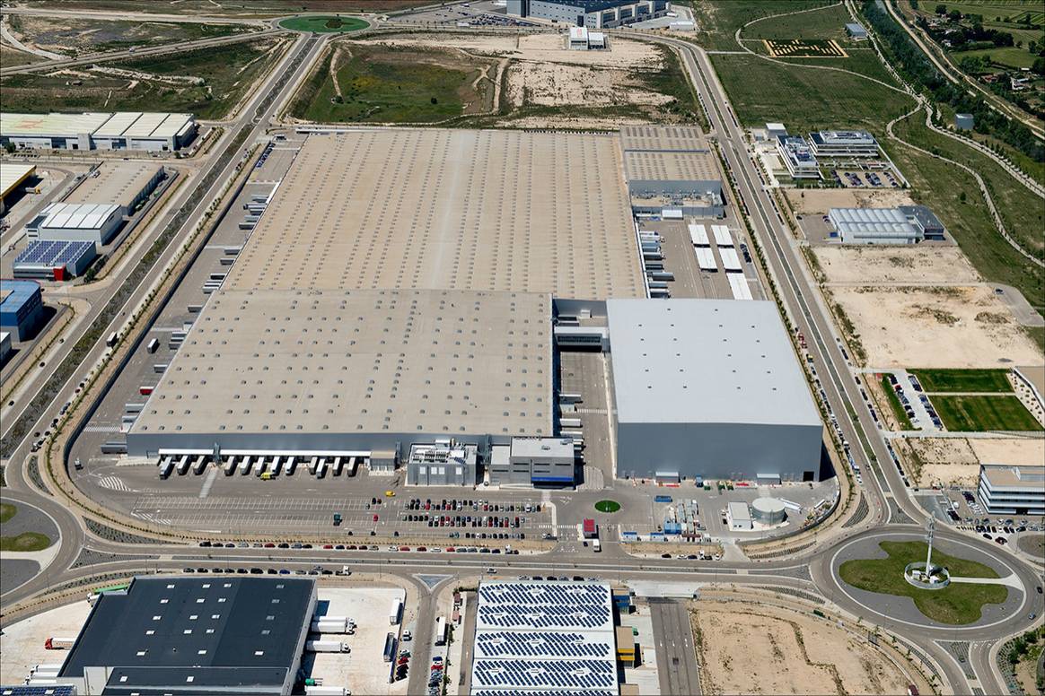 Vista aérea del centro logístico Plataforma Europa de Inditex en Zaragoza.