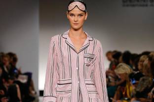 Dennis Basso found inspiration from the global woman at NYFW