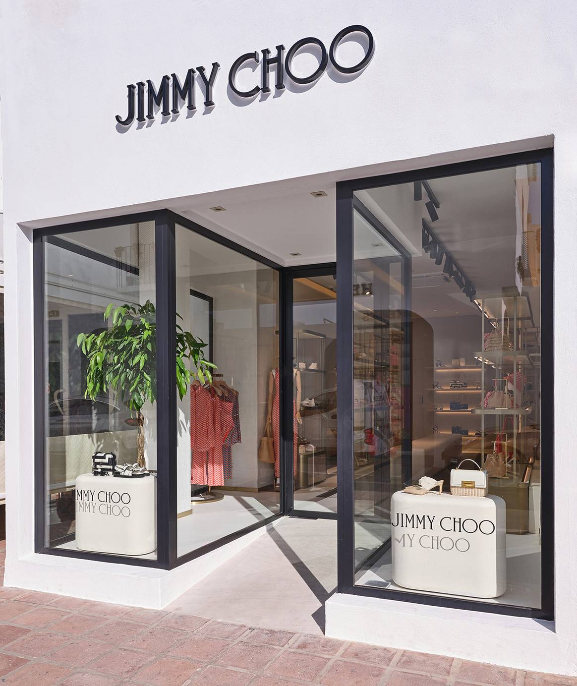 Tienda de Jimmy Choo en Puerto Banús, Marbella (España).