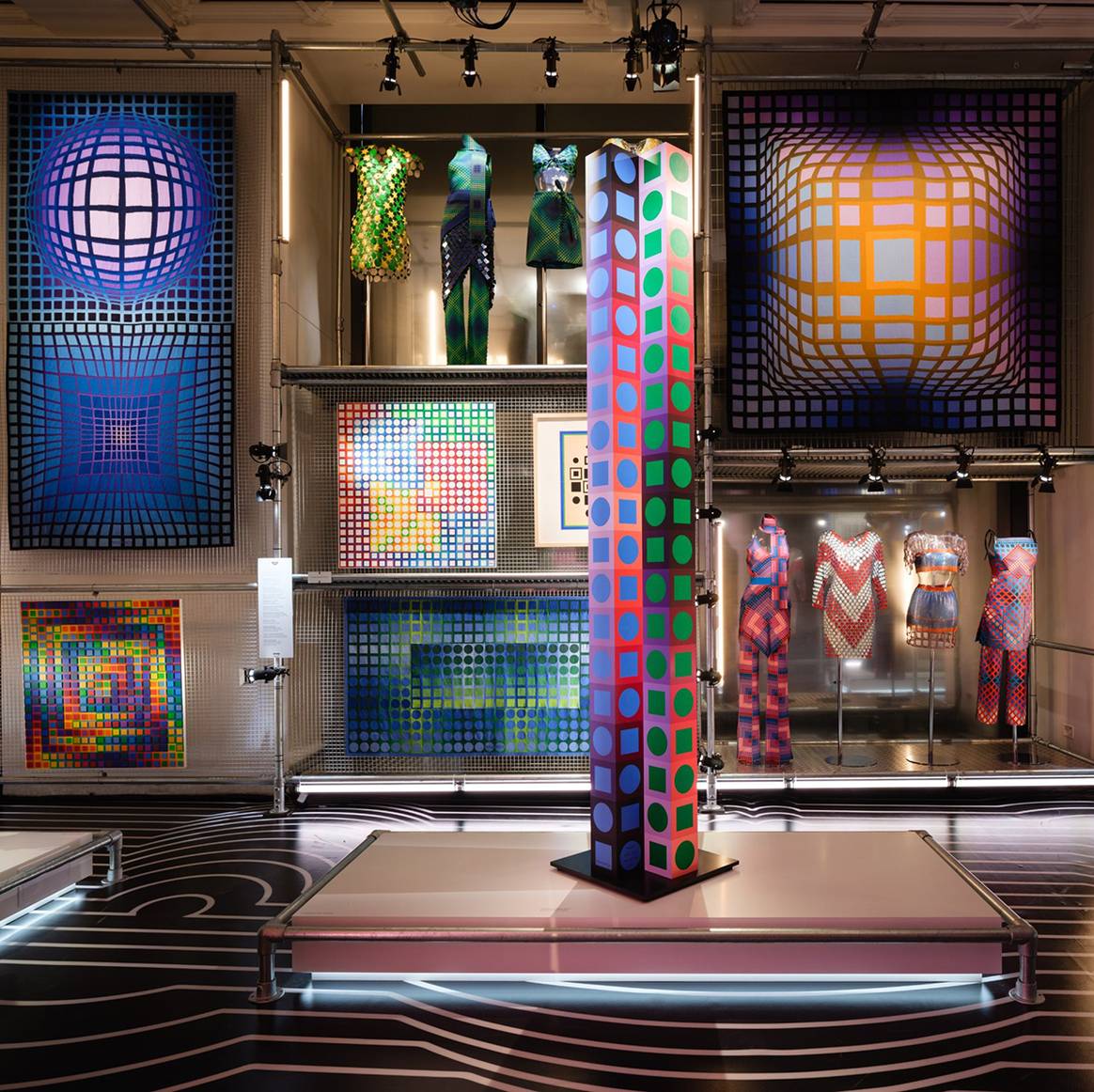 Photo Credits: Universe, nuevo córner en Selfridges dedicado al Op-Art y al artista Victor Vasarely.