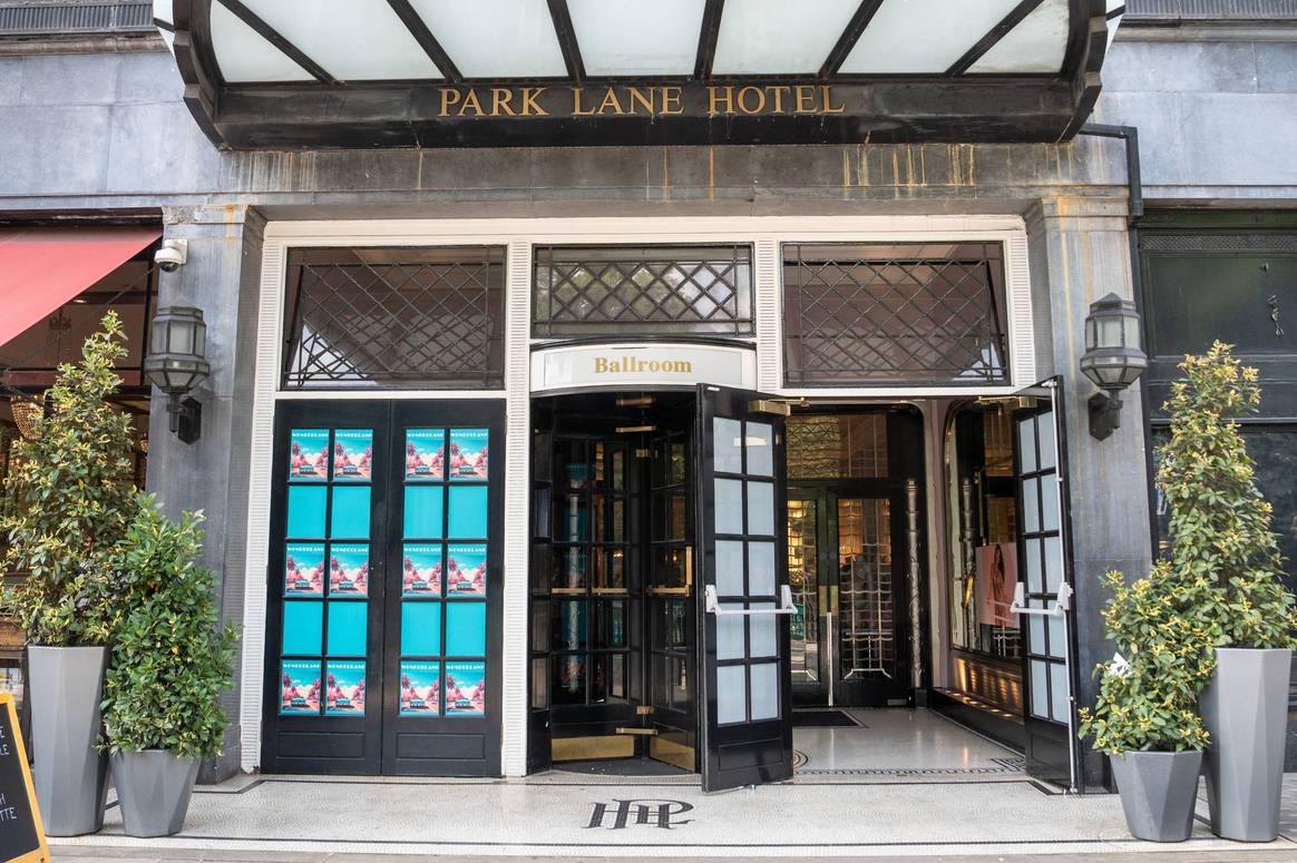 Wonderland, Sheraton Grand Hotel.