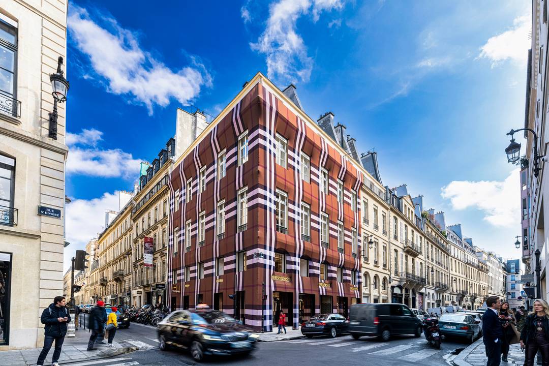 Atelier Athem installation for Burberry in Paris