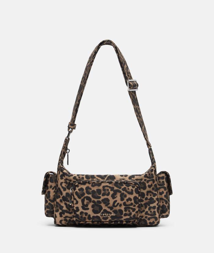 Lässige Crossbody-Bag aus Nylon mit Leo-Muster - Beige | liebeskind berlin
