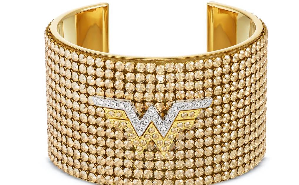 Atelier Swarovski online Wonder Woman brooch Gold tone, Gold-tone plated