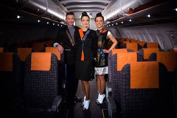 easyJet testet Uniform mit Wearable Technology