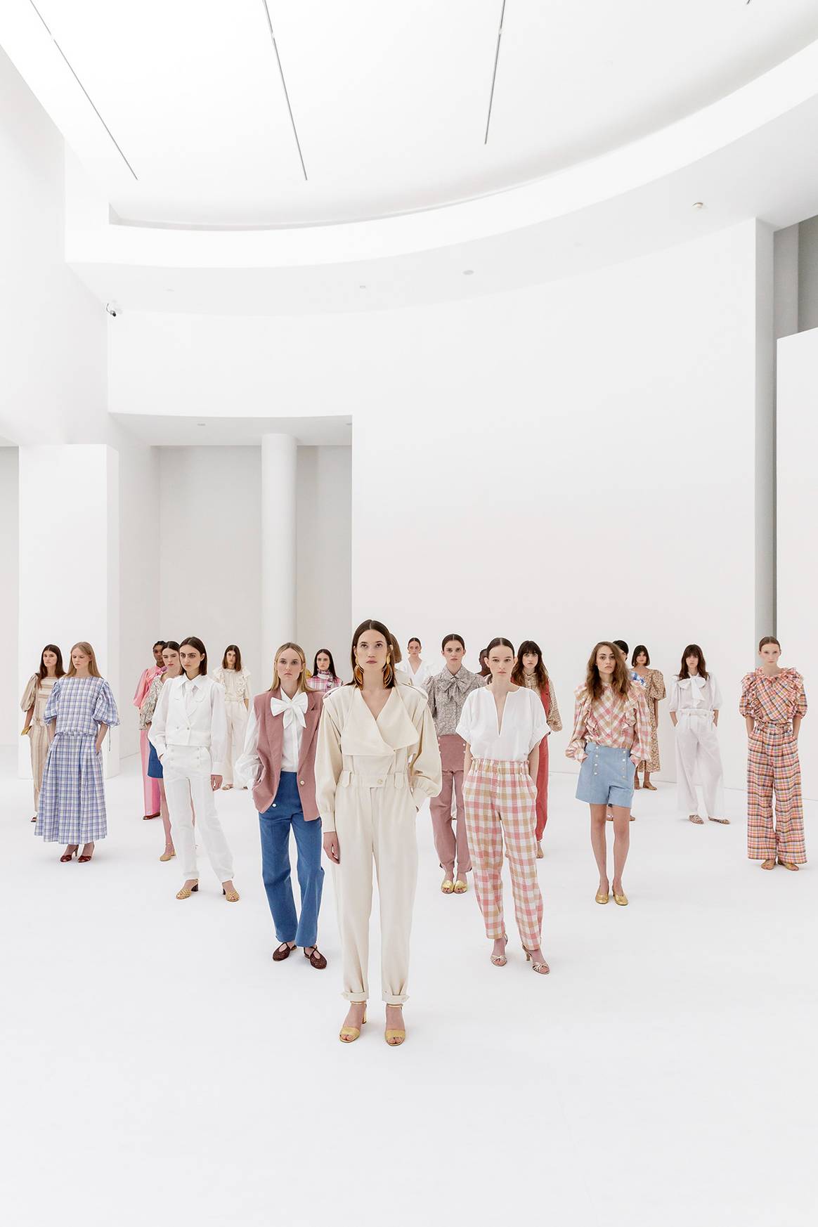 Photo Credits: The Label Edition, colección “Infantis anima” Primavera/Verano de 2022 SS22.