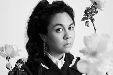 Vídeo: H&M presenta su colaboración con la diseñadora Simone Rocha