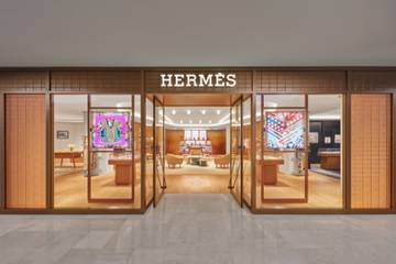 Hermès records strong sales and profit in 2023