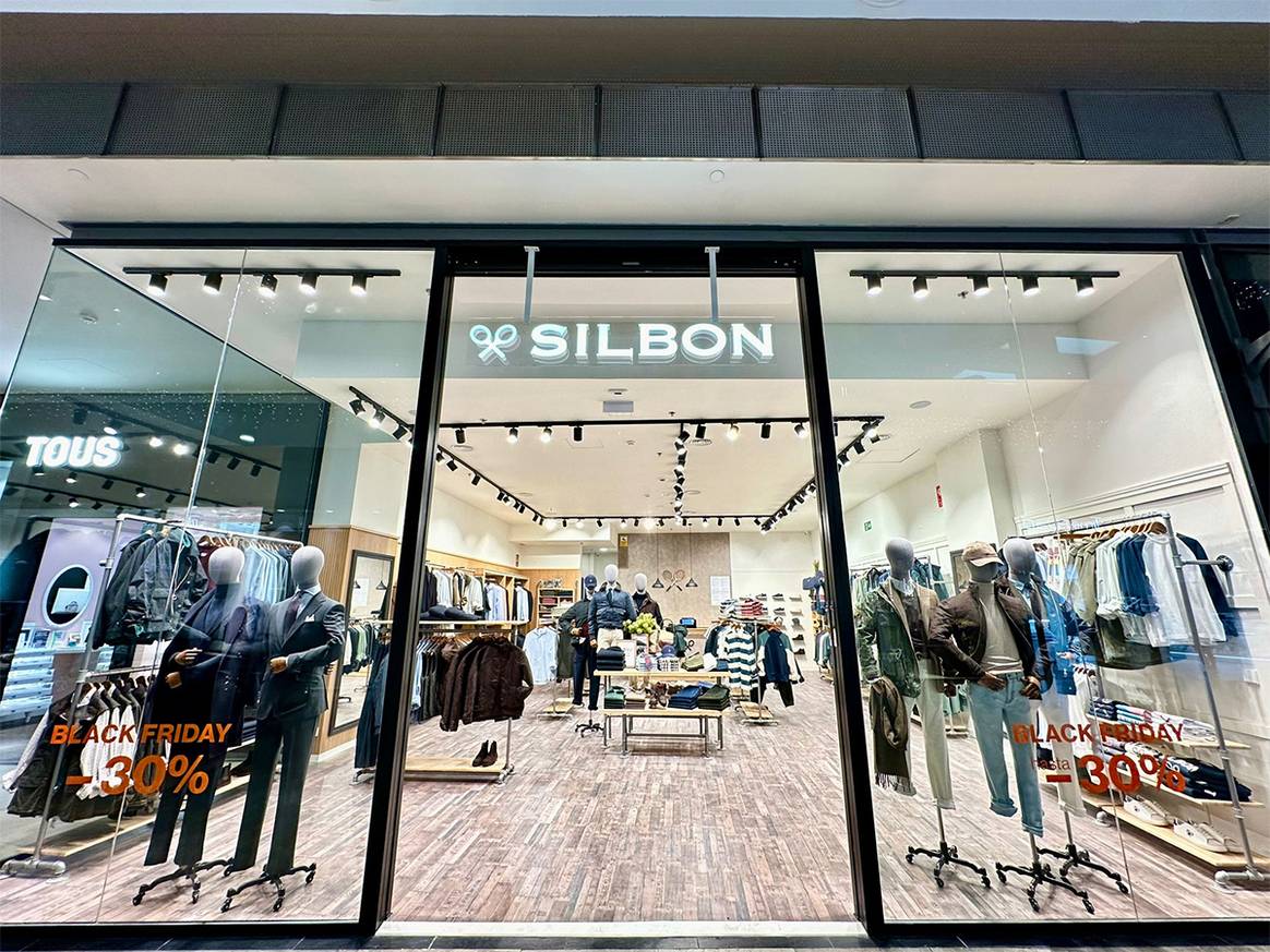 Tienda de Silbon en el centro comercial Luz del Tajo de Toledo, Castilla-La Mancha (España).