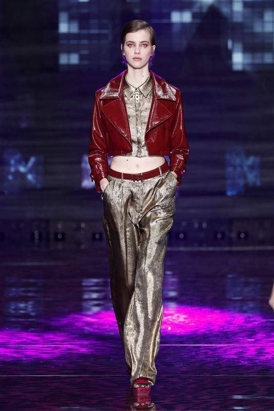 Lola Casademunt by Maite FW22: las noches de discoteca en los 80 y apoyo a Ucrania