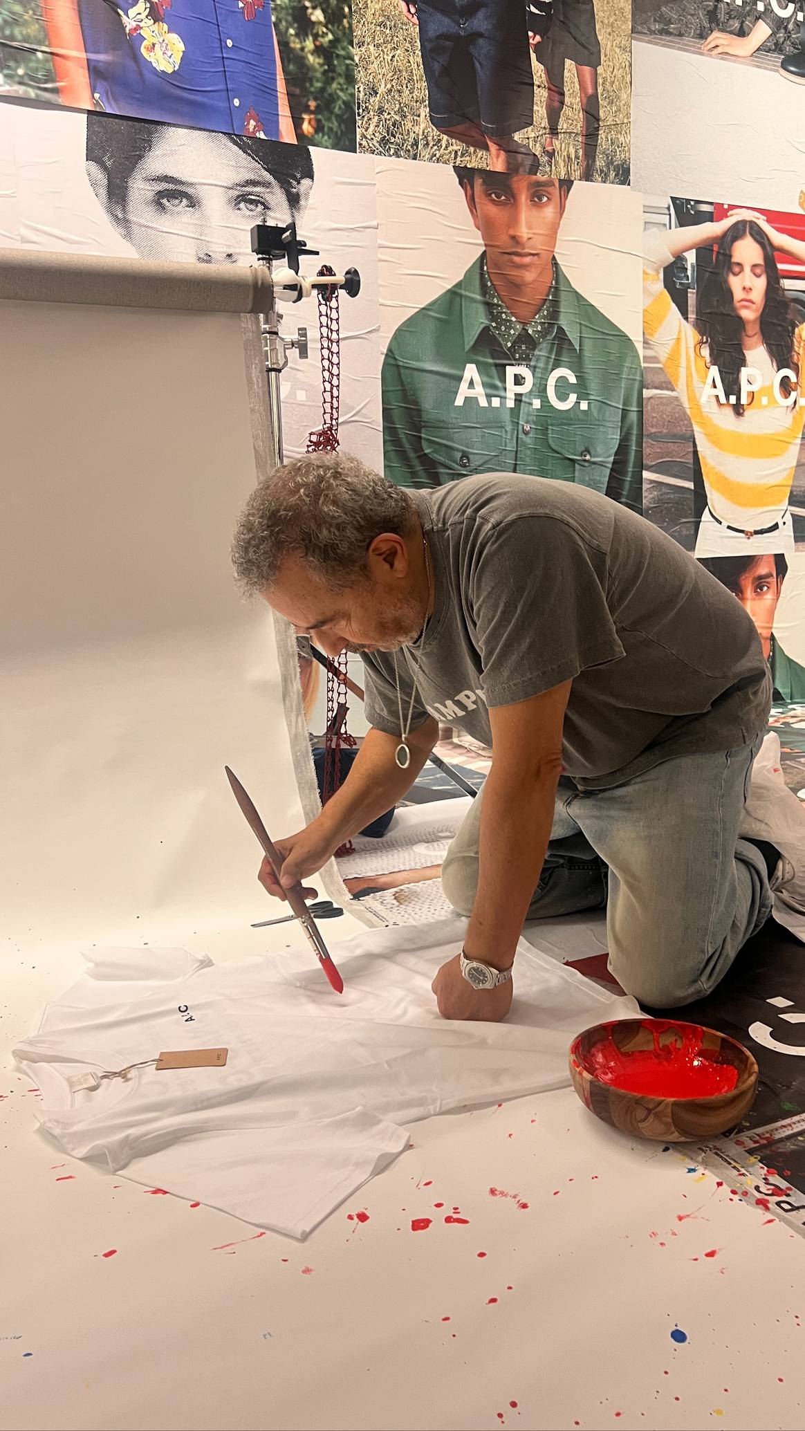 Jean Touitou (A.P.C.) à l'oeuvre pour FashionUnited