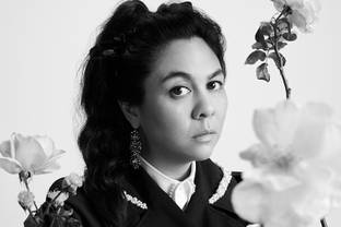 Vídeo: H&M presenta su colaboración con la diseñadora Simone Rocha