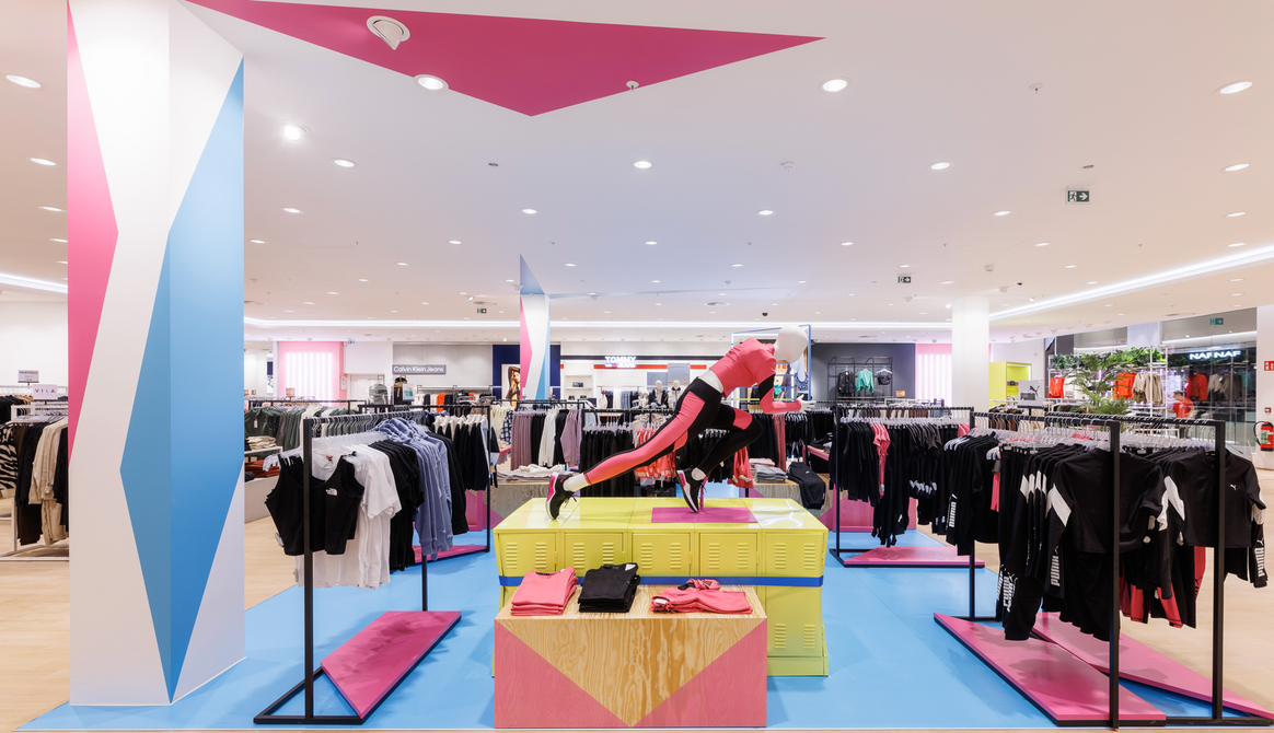 Die Sportabteilung des neuen Peek & Cloppenburg-Ladens in Brüssel. Bild: Kristof Puller
