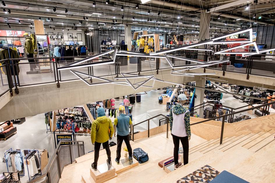 Neue-Intersport-Flagship-Stores-in-M-lheim-K-rlich-und-Augsburg