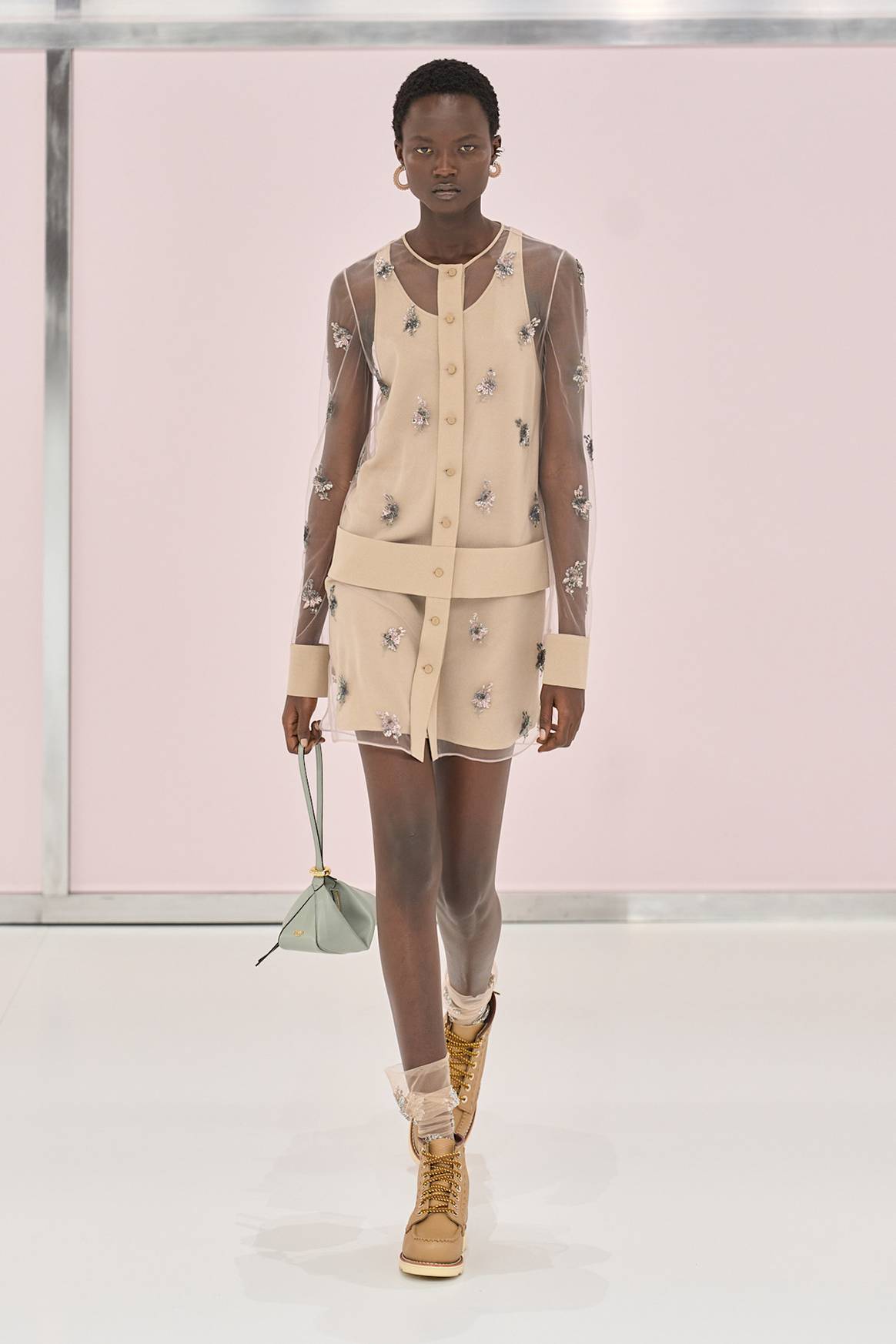 Fendi, colección prêt-à-porter de mujer para Primavera/Verano 2025.