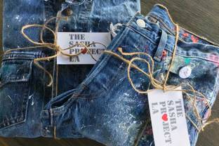 Levi Strauss posts 13 mn dollars decline in Q2 net income