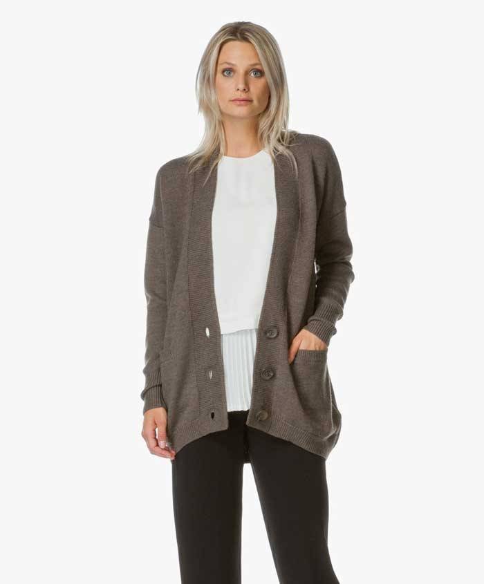 Perfectly Basics: Een overzicht van tien jaar damesmode