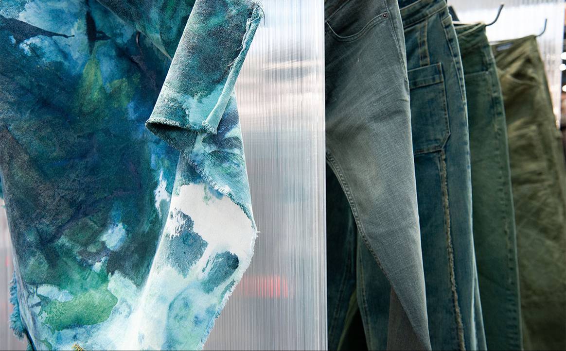 Image: Denim Première Vision. © Andy Rumball | Green Denim