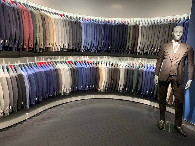 Премиум-бренд одежды Suitsupply открывает новые магазины в России