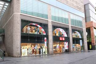 UNIQLO officially opens its liverpool store 